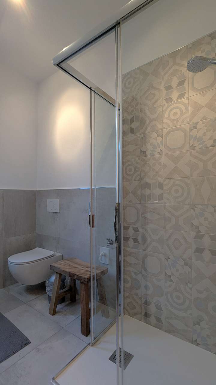 Duschbad-WC-1 Duschbad-WC-1