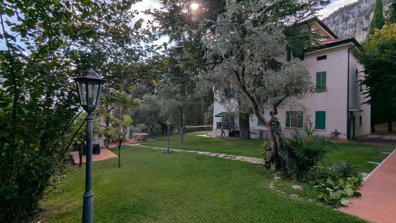 Garten-Nachbarhaus Garten-Nachbarhaus
