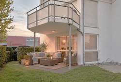 Terrasse-Möblierung-mit-KI-gen Terrasse-Möblierung-mit-KI-gen