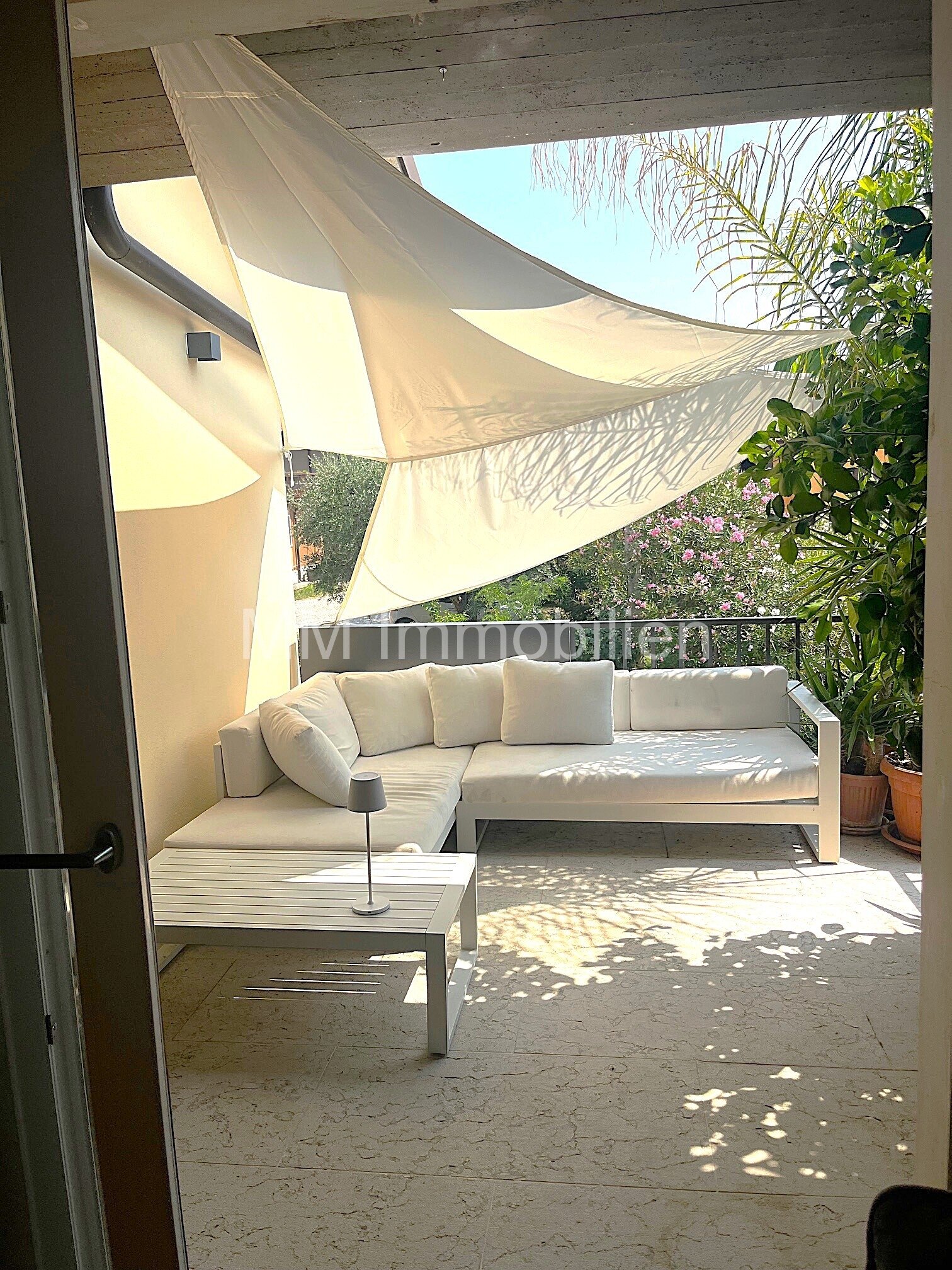 Balkon-Loungebereich Balkon-Loungebereich