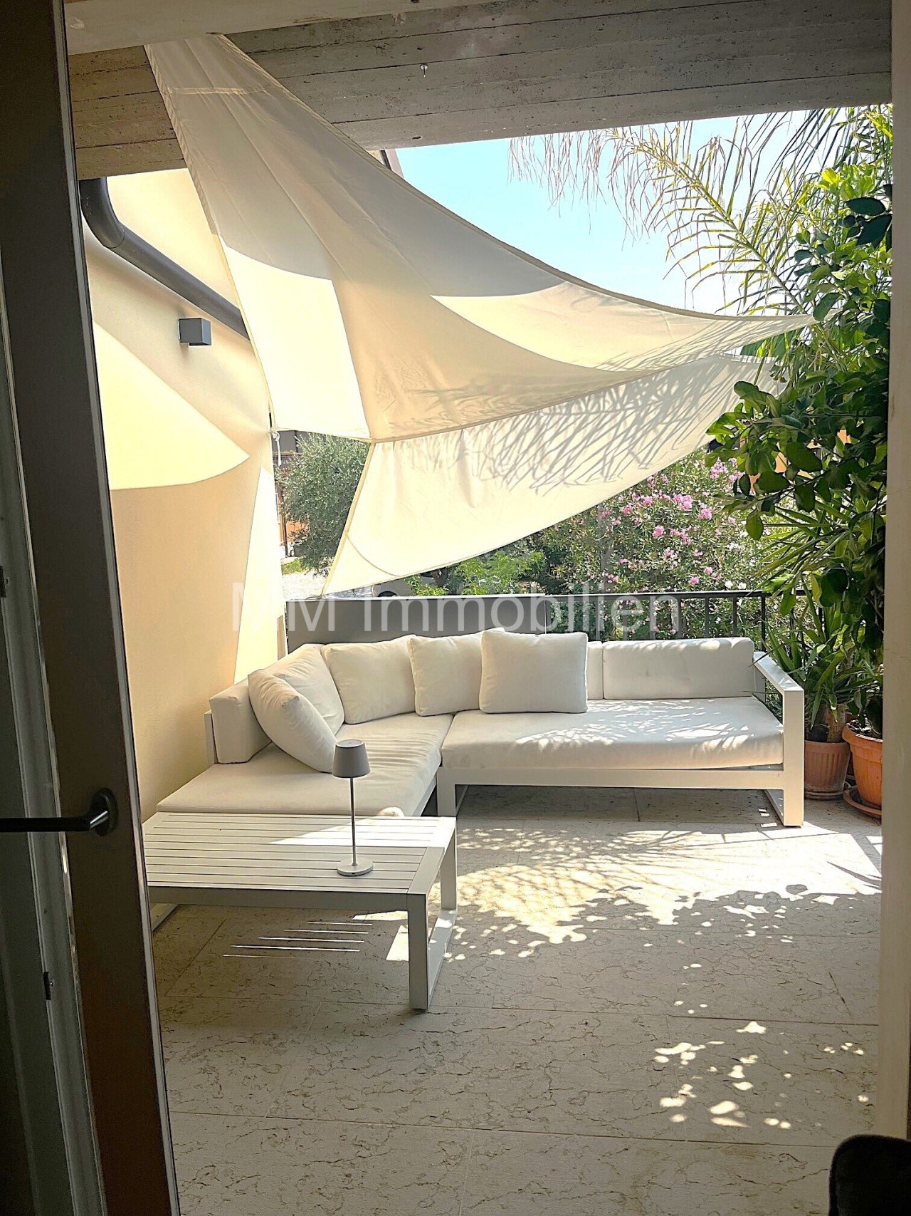 Balkon-Loungebereich Balkon-Loungebereich